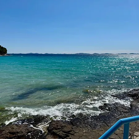 Mobile Al Mare, * Murter